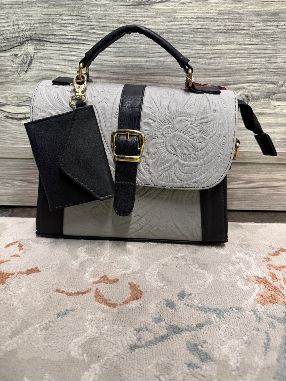 Artesanal Genuine Leather Handbag/Crossbody